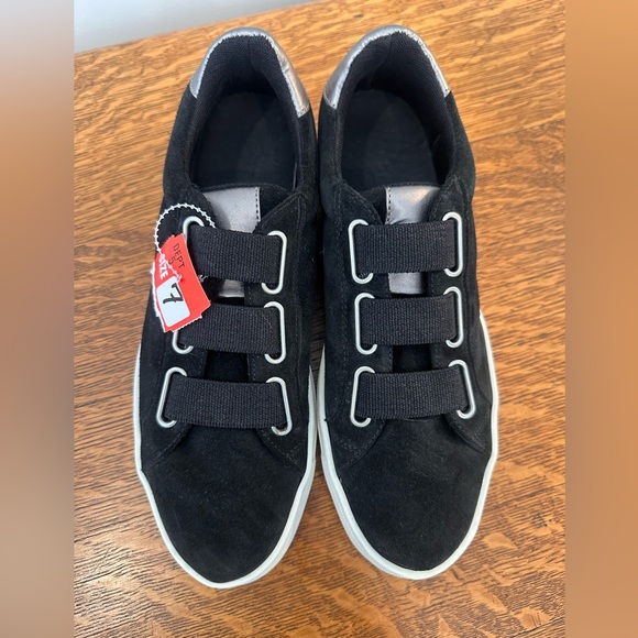 The FLEXX suede sneakers - Picture 2 of 5